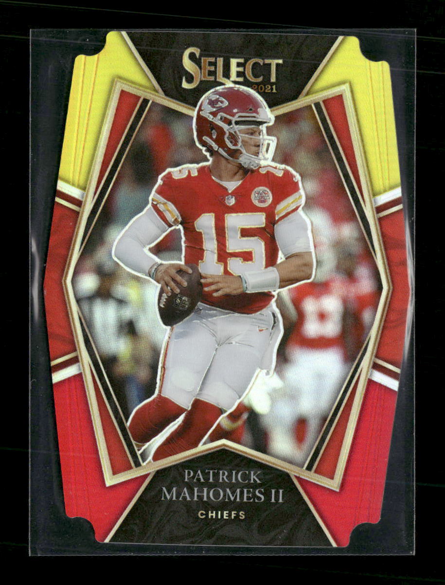 2021 Panini Select Red and Yellow Prizm Die Cut Patrick Mahomes II #102